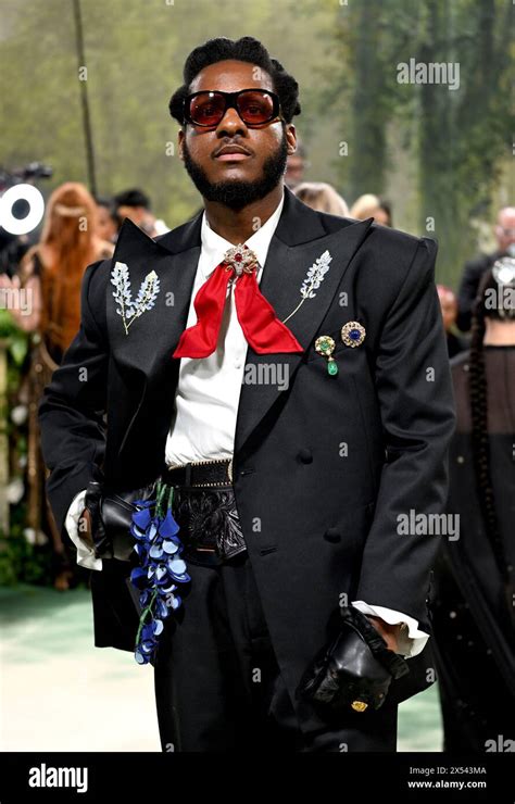 leon bridges met gala 2024.